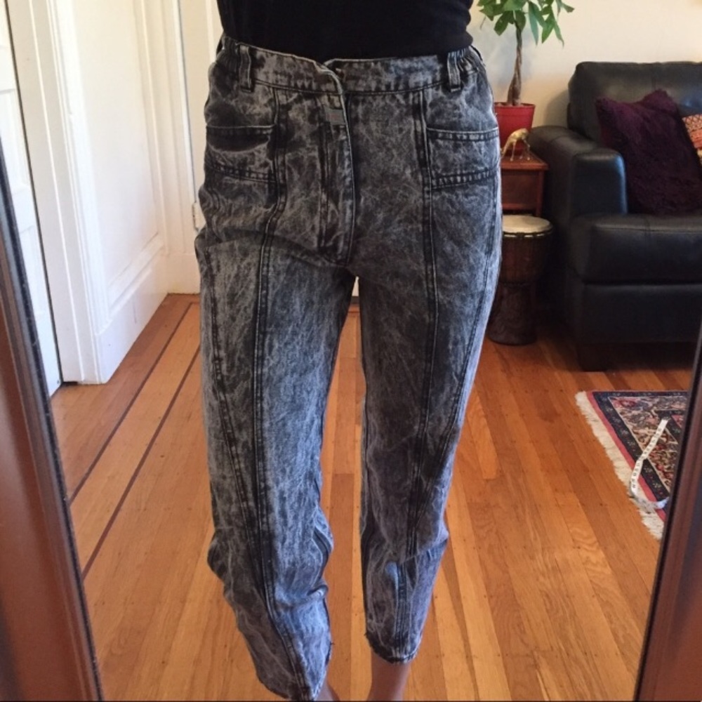 Acid wash high waisted jeans
